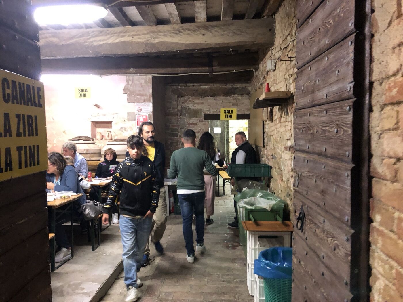 La taverna ricavata nelle antiche stanze in pietra